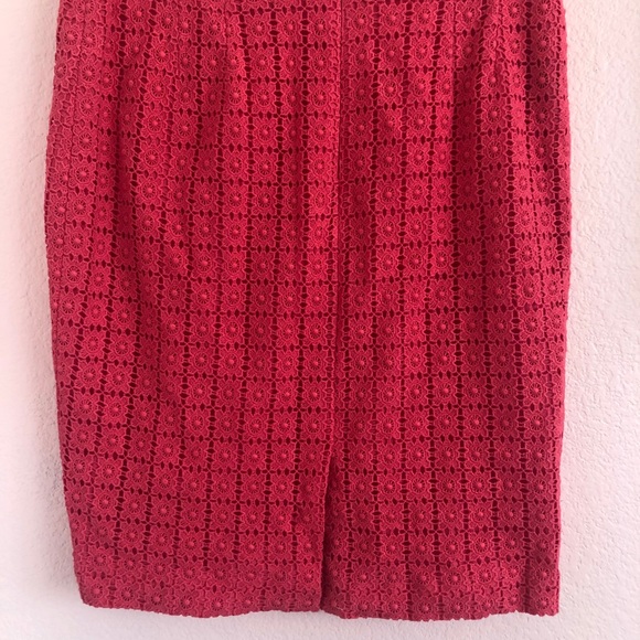 Ann Taylor Coral/Pink Lace Overlay Pencil Skirt - Picture 9 of 12